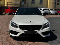 Weiß Gebraucht 2016 Mercedes C300 AMG Edition 1 Kombi | 15.000 €