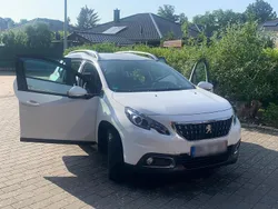 Weiß Gebraucht 2017 Peugeot 2008 SUV | 7.500 € (Guter Preis)