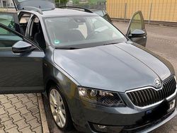 Grau Gebraucht 2016 Skoda Octavia Joy Kombi | 13.500 € (Fairer Preis)