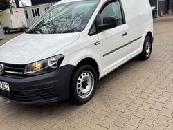 Weiß Gebraucht 2018 VW Caddy Van / Kleinbus | 16.900 € (Guter Preis)