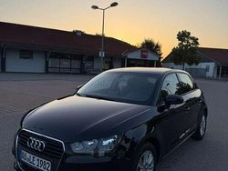 Schwarz Gebraucht 2012 Audi A1 Sportback Ambition Kleinwagen | 5.500 € (Etwas zu teuer)