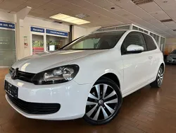 Weiß Gebraucht 2009 VW Golf VI Trendline Limousine | 4.990 € (Fairer Preis)