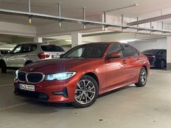 Orange Gebraucht 2019 BMW 330 Sport Line Limousine | 24.700 € (Teuer)