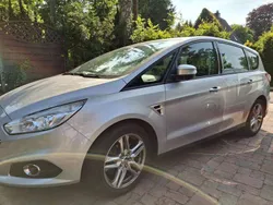 Silber Gebraucht 2017 Ford S-MAX Business Edition Van / Kleinbus | 14.900 € (Guter Preis)