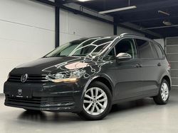 Grau Gebraucht 2018 VW Touran Van / Kleinbus | 23.880 € (Etwas zu teuer)