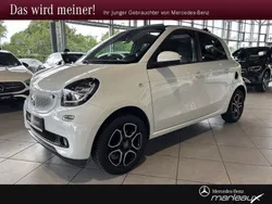 Karosserie in white Gebraucht 2017 Smart ForFour Prime Limousine | 16.840 € (Teuer)