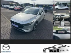 Silber Gebraucht 2021 Mazda 3 Selection Limousine | 17.990 € (Fairer Preis)