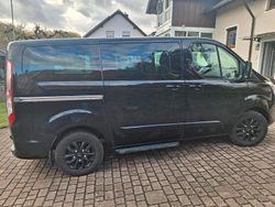 Schwarz Gebraucht 2016 Ford Tourneo Custom Van | 27.999 €