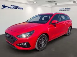 Rot Gebraucht 2024 Hyundai i30 Select Kombi | 21.490 € (Fairer Preis)