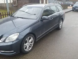 Grau Gebraucht 2013 Mercedes E350 Avantgarde Kombi | 12.500 €