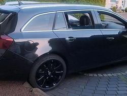 Schwarz Gebraucht 2015 Opel Insignia S Kombi | 8.499 € (Fairer Preis)