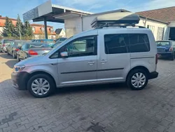 Silber Gebraucht 2018 VW Caddy Trendline Van / Kleinbus | 18.390 € (Fairer Preis)
