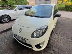 Beige Gebraucht 2010 Renault Twingo Kleinwagen | 1.888 € (Guter Preis)