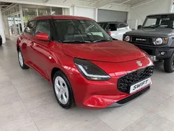 Burning red pearl Neu 2024 Suzuki Swift Comfort Kleinwagen | 20.500 €