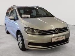 Reflexsilber metallic Gebraucht 2021 VW Touran Comfortline Van / Kleinbus | 21.390 € (Superpreis)