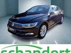 Schwarz (deep black perleffekt (schwarz) (metallic) Gebraucht 2015 VW Passat Highline Limousine | 14.440 € (Superpreis)