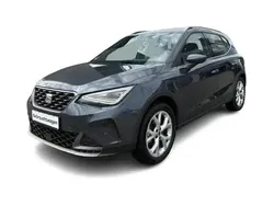 Grau Gebraucht 2023 Seat Arona FR SUV | 20.479 € (Fairer Preis)