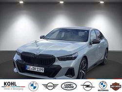Grau Gebraucht 2024 BMW 520 M Sport Limousine | 56.900 € (Fairer Preis)