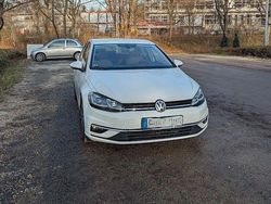 Weiß Gebraucht 2017 VW Golf VII Highline Limousine | 14.200 € (Fairer Preis)