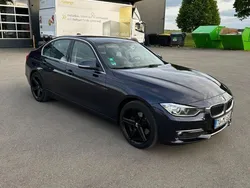 Blau Gebraucht 2015 BMW 320 Luxury Line Limousine | 13.999 € (Guter Preis)