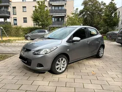 Silber Gebraucht 2009 Mazda 2 Kleinwagen | 2.500 € (Guter Preis)
