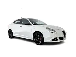 Weiß Gebraucht 2015 Alfa Romeo Giulietta Exclusive Kleinwagen | 6.445 € (Fairer Preis)
