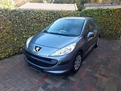 Grau Gebraucht 2009 Peugeot 207 Filou Limousine | 1.700 € (Guter Preis)