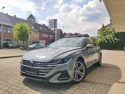 Grau Gebraucht 2024 VW Arteon R-line Limousine | 39.599 € (Etwas zu teuer)