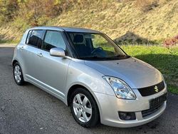 Silber Gebraucht 2009 Suzuki Swift Limousine | 2.999 € (Fairer Preis)