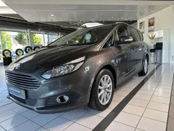 Grau Gebraucht 2017 Ford S-MAX Titanium Van / Kleinbus | 16.950 € (Fairer Preis)