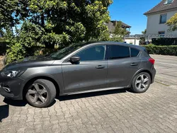 Grau Gebraucht 2021 Ford Focus Active Limousine | 16.800 € (Teuer)