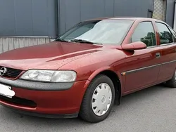 Rot Gebraucht 2000 Opel Vectra Limousine | 2.199 € (Fairer Preis)
