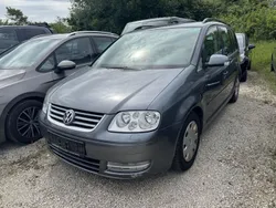Gebraucht 2006 VW Touran Trendline Van / Kleinbus | 2.400 € (Etwas zu teuer)