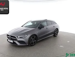 Grau Gebraucht 2021 Mercedes CLA250 Shooting Brake AMG Kombi | 32.880 € (Fairer Preis)