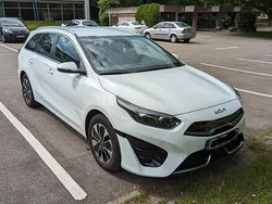 Weiß Gebraucht 2022 Kia Ceed Sportswagon Spirit Kombi | 21.500 € (Guter Preis)