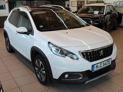 Weiß Gebraucht 2017 Peugeot 2008 Allure SUV | 11.990 € (Teuer)