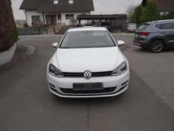 Weiß Gebraucht 2015 VW Golf VII Cup Limousine | 8.500 € (Guter Preis)