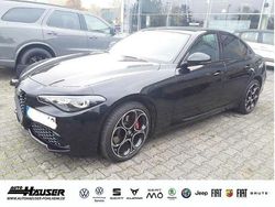 Schwarz Gebraucht 2023 Alfa Romeo Giulia Competizione Limousine | 39.975 € (Fairer Preis)