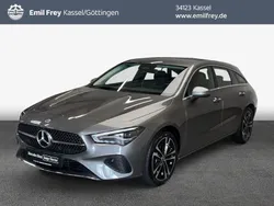Grau Gebraucht 2024 Mercedes CLA180 Shooting Brake Advanced Plus Kombi | 31.300 € (Fairer Preis)