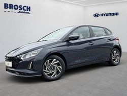 Grau Gebraucht 2025 Hyundai i20 Trend SUV | 20.990 € (Guter Preis)