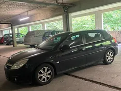Schwarz Gebraucht 2005 Opel Signum Kombi | 850 € (Guter Preis)
