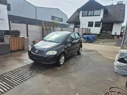 Schwarz Gebraucht 2006 VW Fox Kleinwagen | 1.950 € (Teuer)