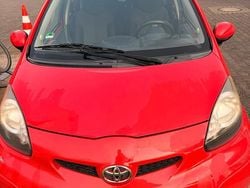 Rot Gebraucht 2009 Toyota Aygo Kleinwagen | 3.250 € (Fairer Preis)