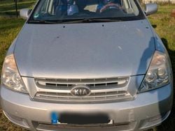 Silber Gebraucht 2008 Kia Carnival Van / Kleinbus | 5.500 €