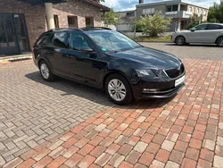 Schwarz Gebraucht 2019 Skoda Octavia Style Kombi | 13.300 € (Fairer Preis)