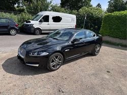 Schwarz Gebraucht 2013 Jaguar XF Limousine | 7.700 €