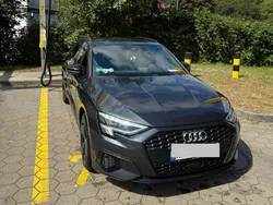 Grau Gebraucht 2020 Audi A3 Sportback e-tron Advanced Limousine | 21.900 € (Fairer Preis)