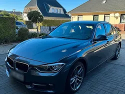 Grau Gebraucht 2014 BMW 320 Sport Line Limousine | 9.900 € (Guter Preis)