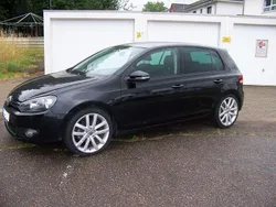 Schwarz Gebraucht 2009 VW Golf VI Limousine | 4.850 € (Fairer Preis)