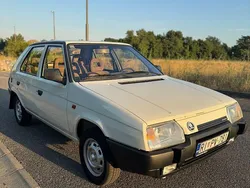 Weiß Gebraucht 1990 Skoda Favorit Limousine | 4.800 €